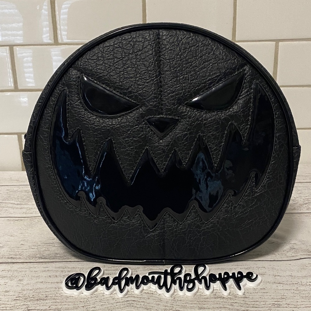 *Double K Originals Grainy Matte Black Halloween Pumpkin Bag Purse